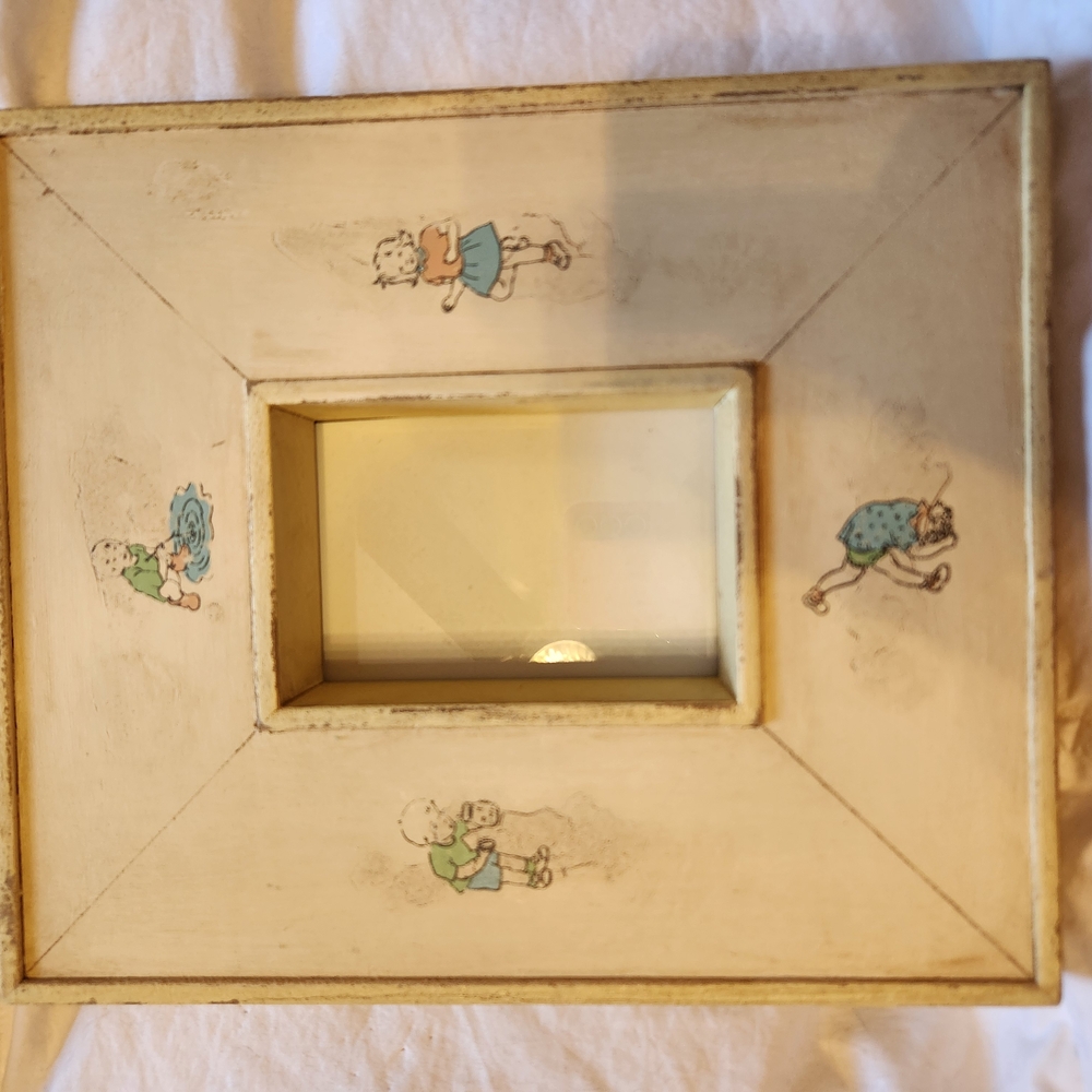 Vintage Cream Picture Frame with Child Illustrations